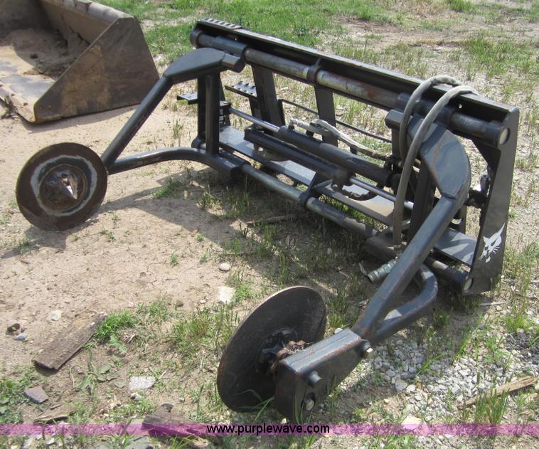 image for item 3764 Bobcat sod layer