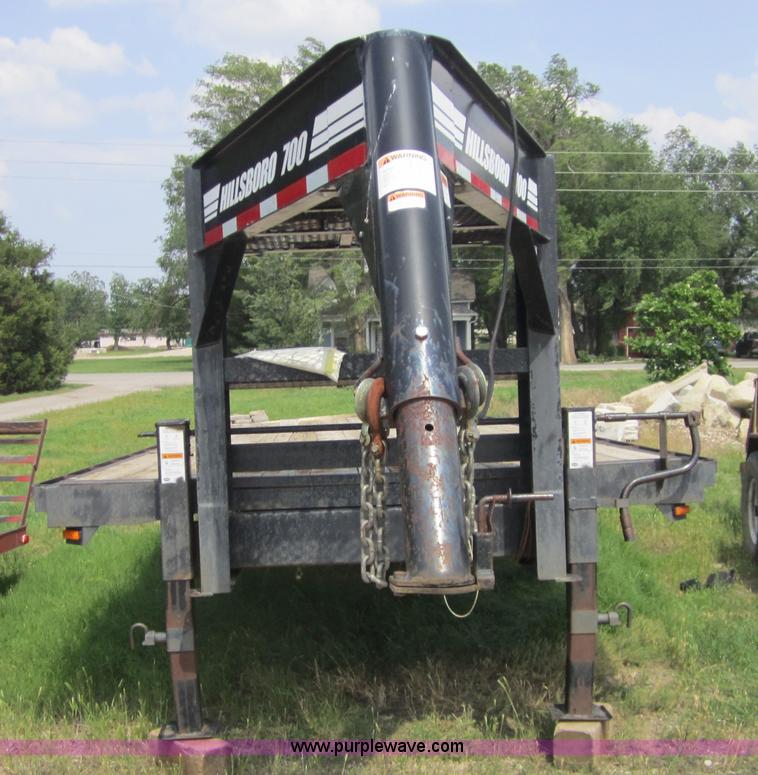 image for item 3765 2004 Hillsboro goose neck trailer