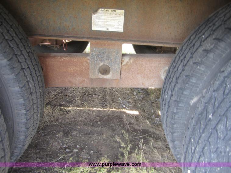image for item 3765 2004 Hillsboro goose neck trailer