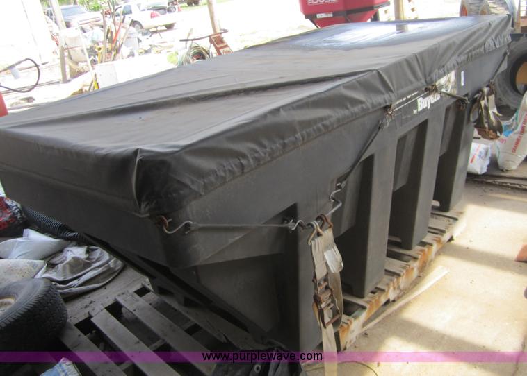 image for item 3767 Buyers Salt Dog poly hopper