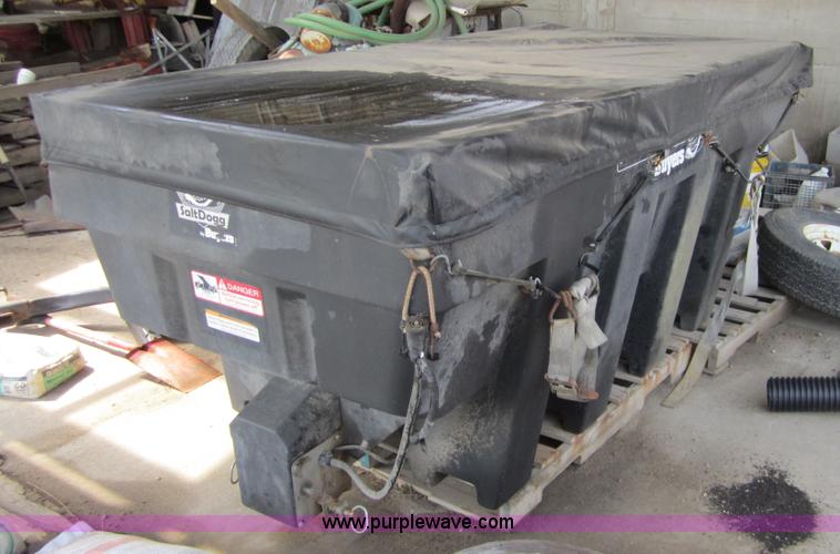 image for item 3767 Buyers Salt Dog poly hopper