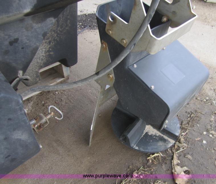 image for item 3767 Buyers Salt Dog poly hopper