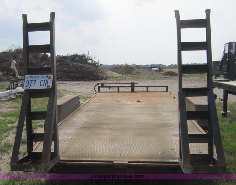 image for item 3769 2000 Trail Load 20' flatbed trailer