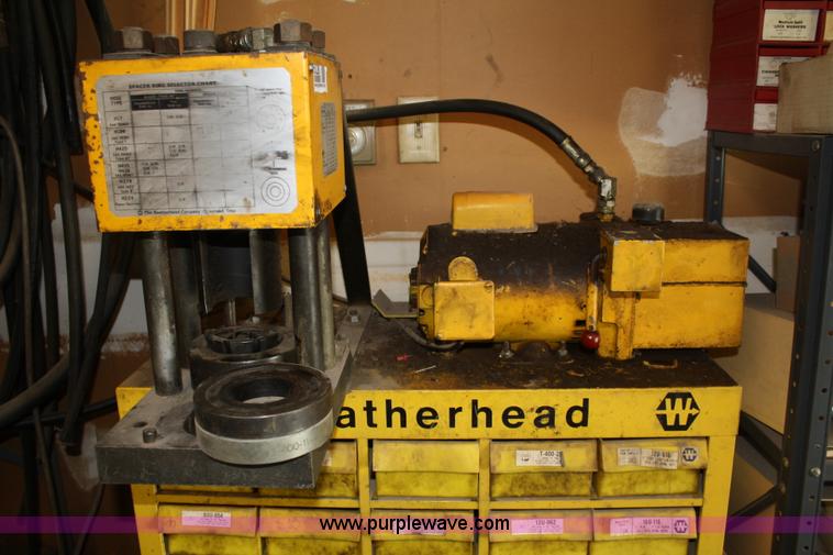 image for item 5028 Assorted tools