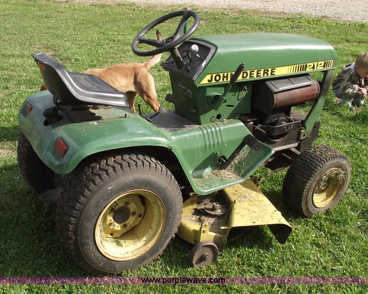 image for item 5556 John Deere 212 lawn mower