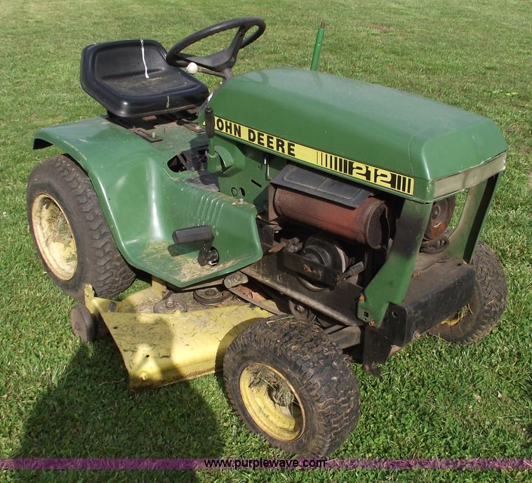image for item 5556 John Deere 212 lawn mower