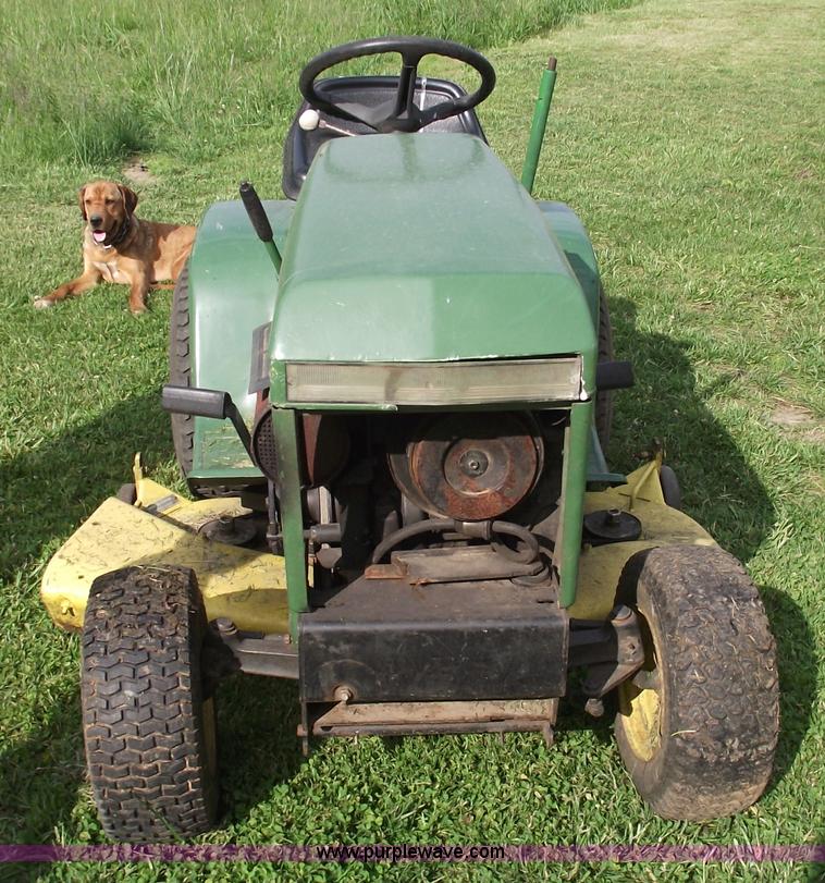 image for item 5556 John Deere 212 lawn mower