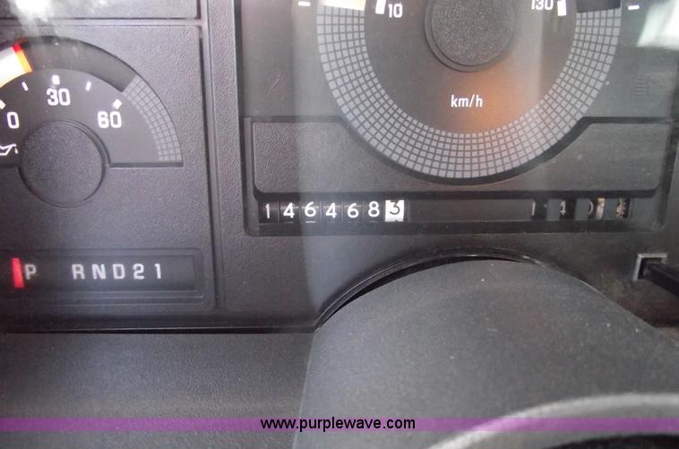 image for item 5583 1989 GMC C3500 Sierra SLE extended cab pickup truck