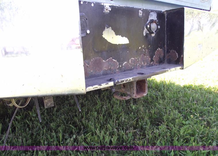 image for item 5583 1989 GMC C3500 Sierra SLE extended cab pickup truck