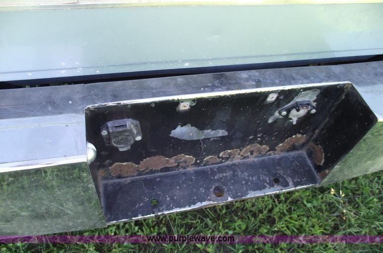 image for item 5583 1989 GMC C3500 Sierra SLE extended cab pickup truck