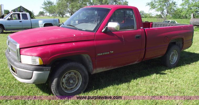 image for item 5584 1996 Dodge Ram 2500 pickup truck