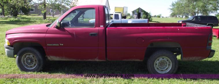 image for item 5584 1996 Dodge Ram 2500 pickup truck