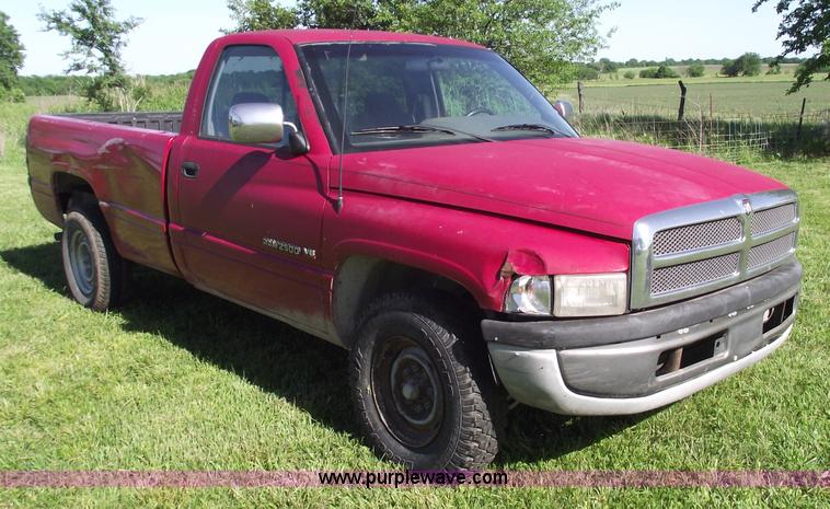 image for item 5584 1996 Dodge Ram 2500 pickup truck