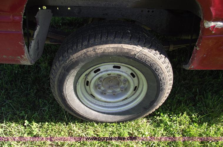 image for item 5584 1996 Dodge Ram 2500 pickup truck