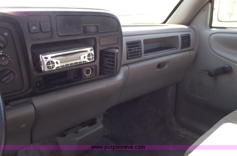 image for item 5584 1996 Dodge Ram 2500 pickup truck