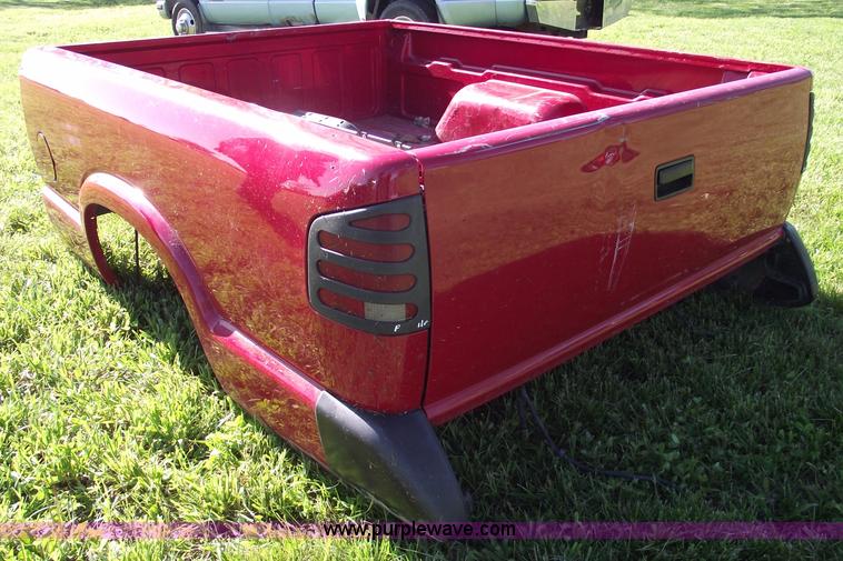 image for item 5585 Chevrolet S10 truck bed