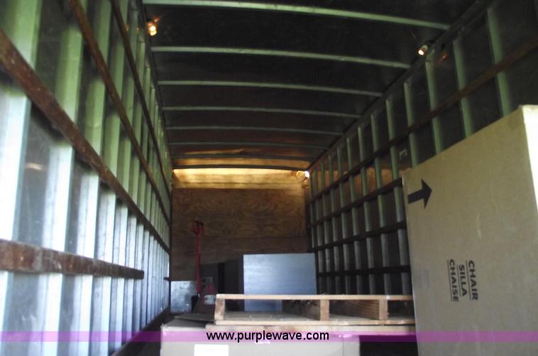 image for item 5587 1998 Ford F700 box truck