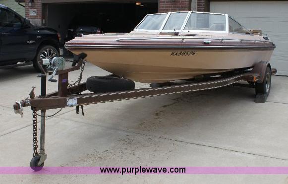 image for item 6551 1984 Baja 18' ski boat