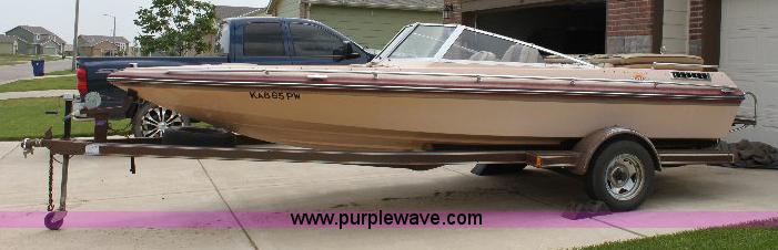 image for item 6551 1984 Baja 18' ski boat