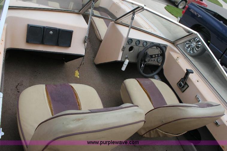 image for item 6551 1984 Baja 18' ski boat