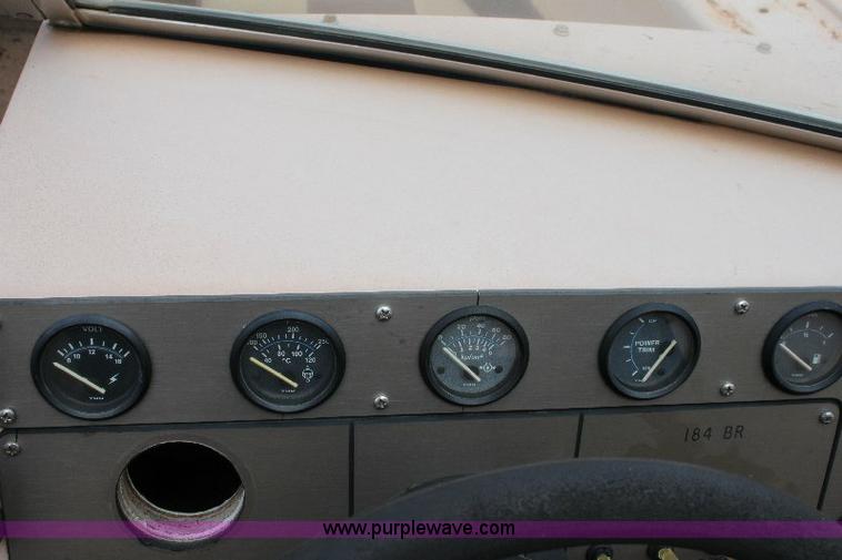 image for item 6551 1984 Baja 18' ski boat