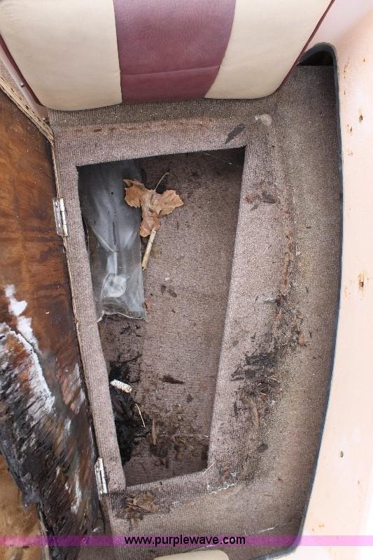 image for item 6551 1984 Baja 18' ski boat