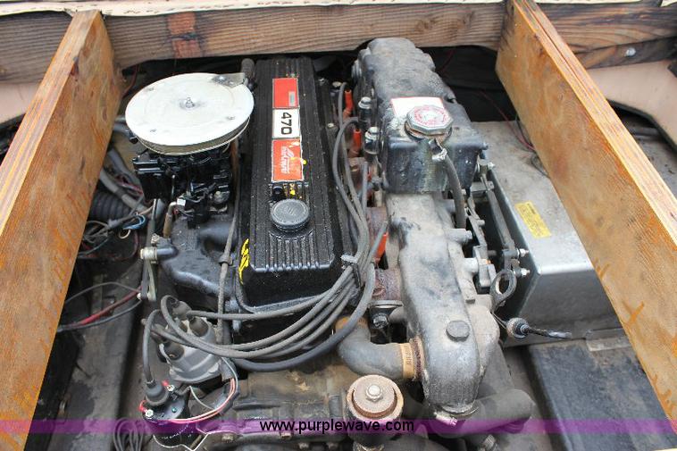 image for item 6551 1984 Baja 18' ski boat