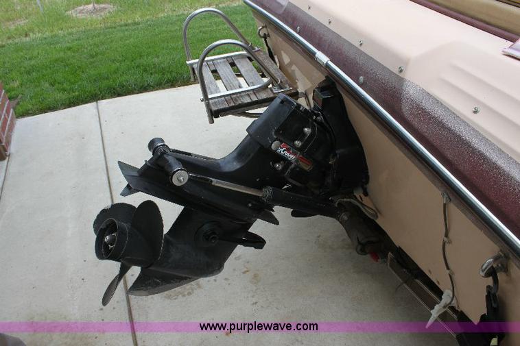 image for item 6551 1984 Baja 18' ski boat