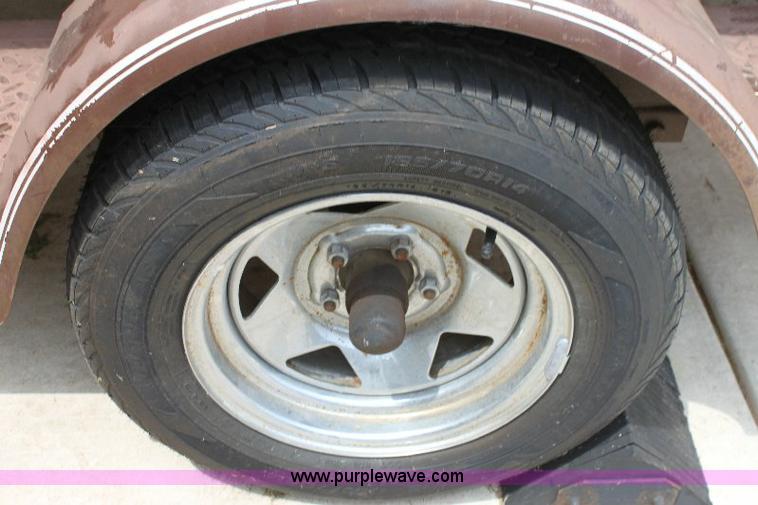 image for item 6551 1984 Baja 18' ski boat