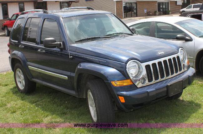 image for item 6552 2005 Jeep Liberty Limited SUV