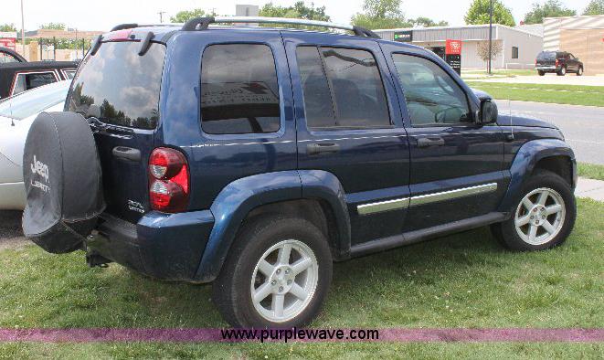 image for item 6552 2005 Jeep Liberty Limited SUV