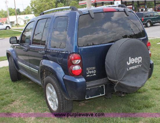 image for item 6552 2005 Jeep Liberty Limited SUV