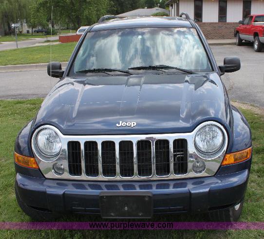 image for item 6552 2005 Jeep Liberty Limited SUV