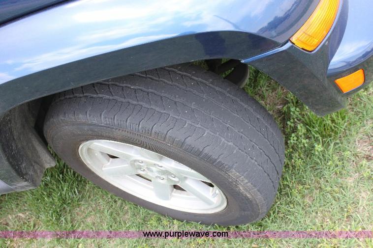 image for item 6552 2005 Jeep Liberty Limited SUV