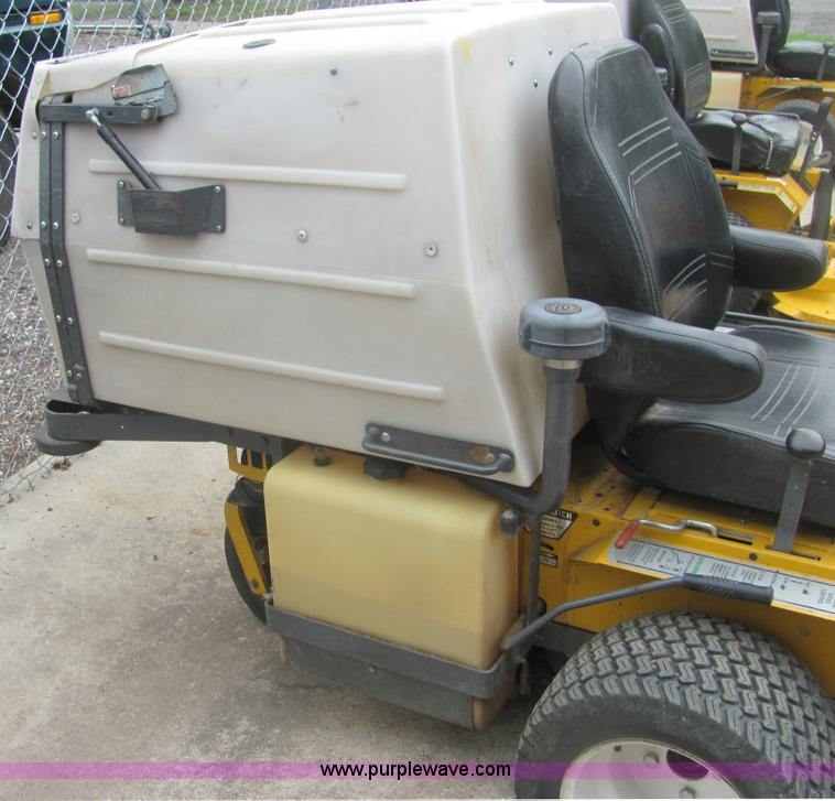 image for item 6962 Walker zero turn lawn mower