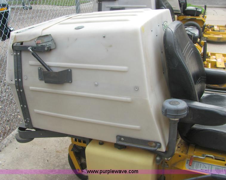 image for item 6962 Walker zero turn lawn mower