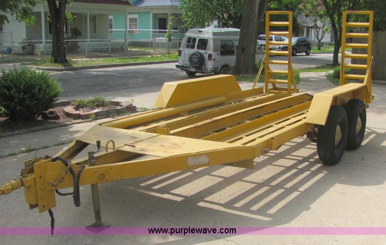 image for item 6967 1981 JFW 14' trailer