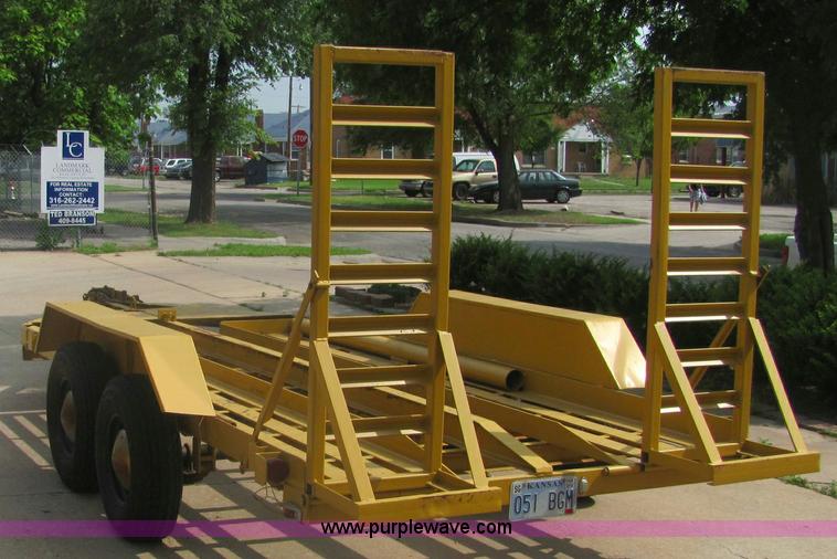 image for item 6967 1981 JFW 14' trailer