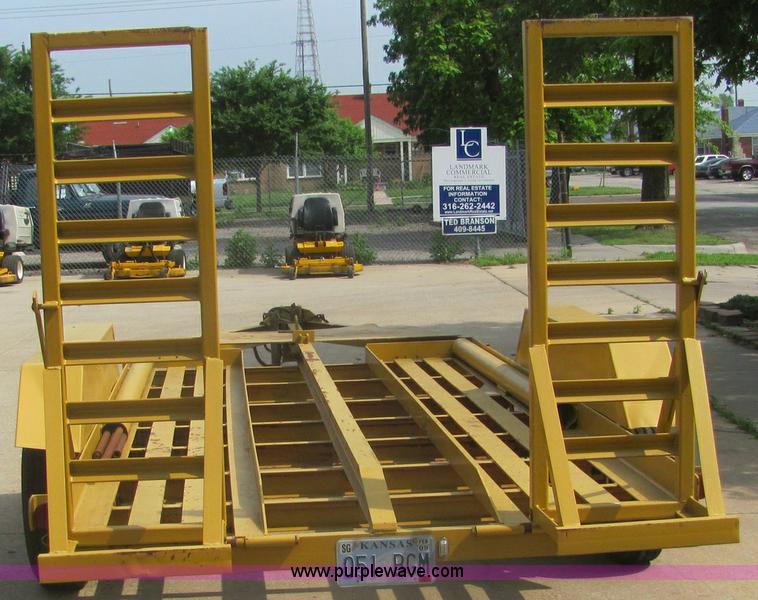 image for item 6967 1981 JFW 14' trailer