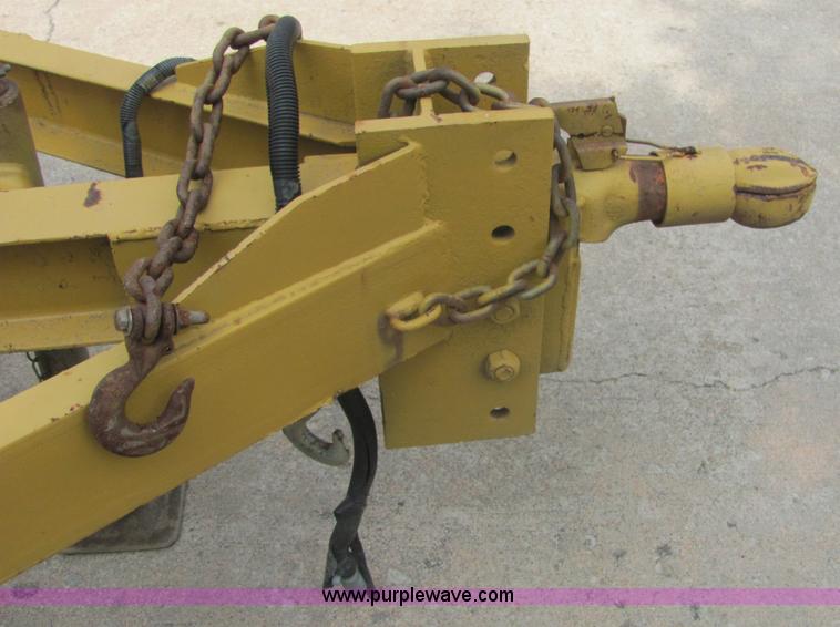 image for item 6967 1981 JFW 14' trailer