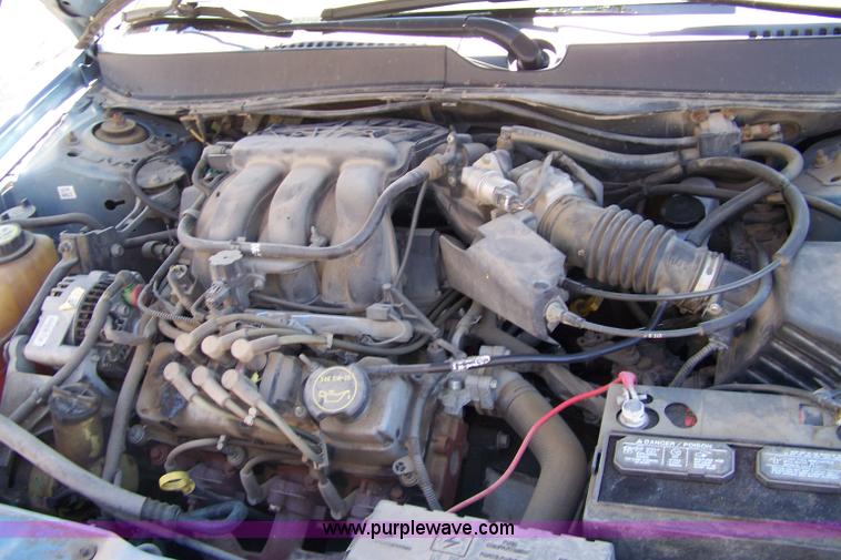 image for item 7302 2006 Ford Taurus SE