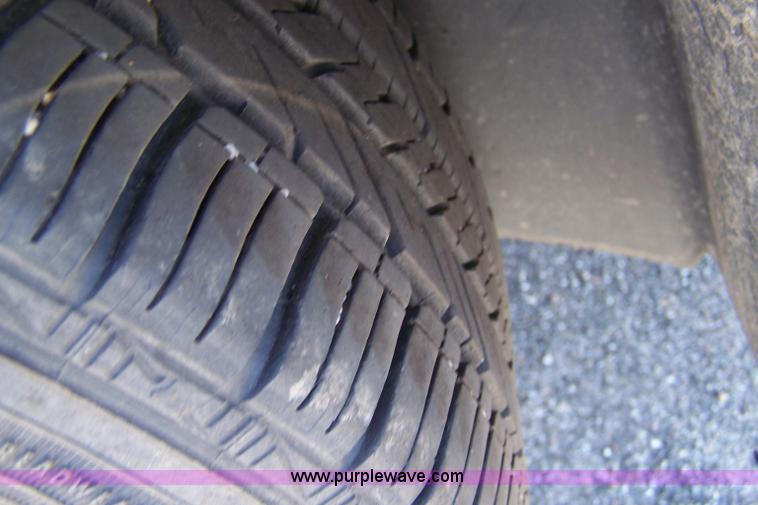 image for item 7302 2006 Ford Taurus SE