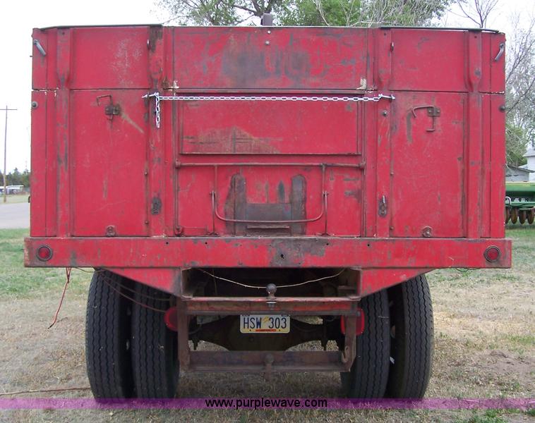 image for item 7377 1965 Chevrolet 60 grain truck