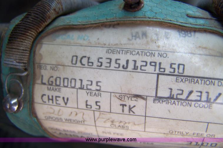 image for item 7377 1965 Chevrolet 60 grain truck