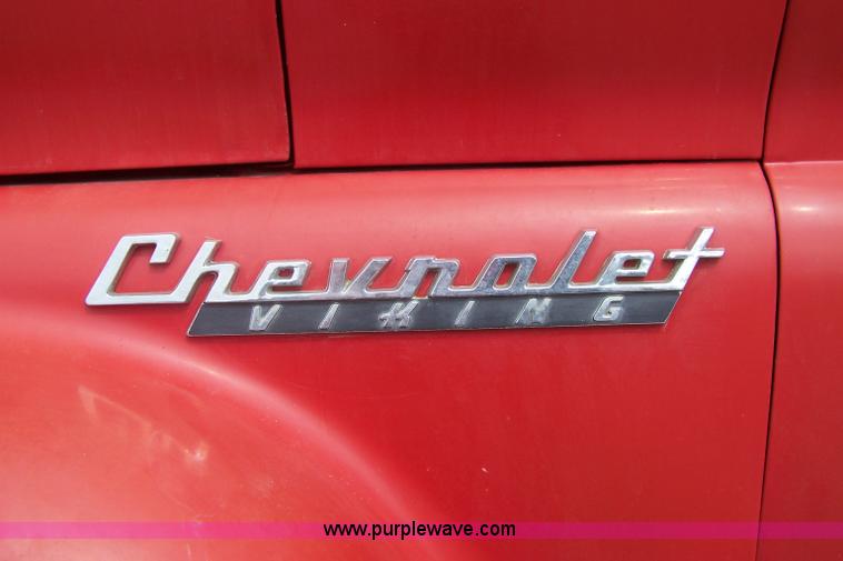 image for item 7382 1960 Chevrolet Viking grain truck