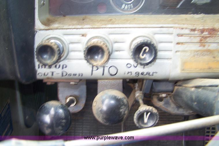 image for item 7382 1960 Chevrolet Viking grain truck