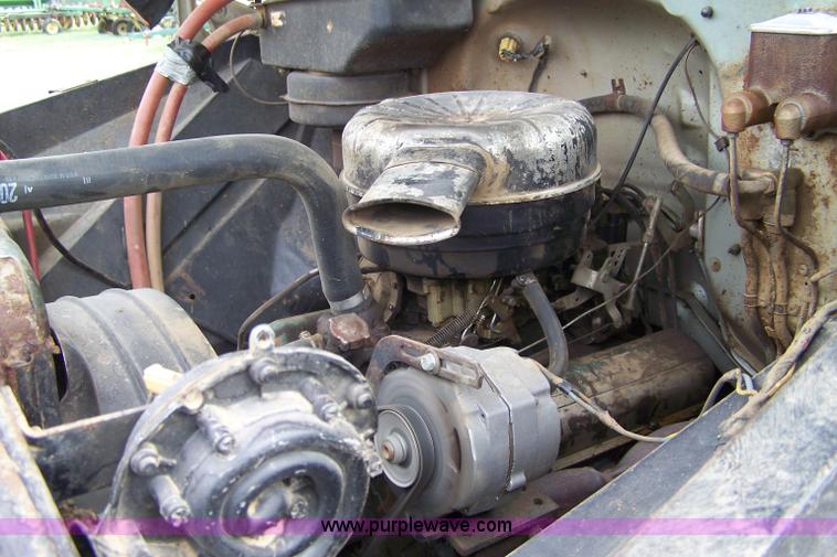 image for item 7382 1960 Chevrolet Viking grain truck