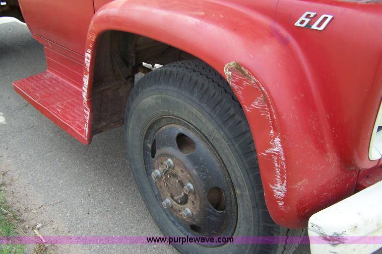 image for item 7382 1960 Chevrolet Viking grain truck