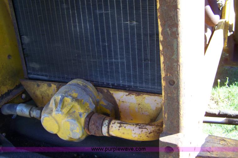 image for item 7421 International 3444 tractor