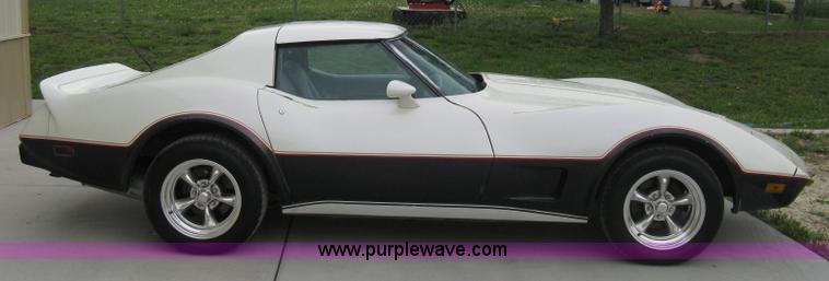 image for item 8111 1977 Chevrolet Corvette